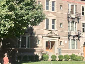 Apartment house where Tennessee Williams� was a teenager