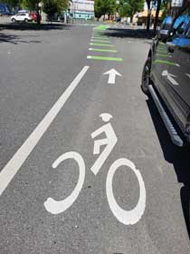 Cycling graphic on stree