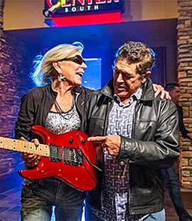 Steve Giordanoo and Lynn Rosen rock the casino
