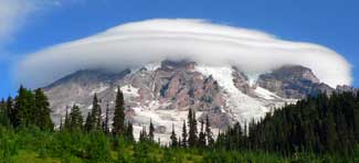Lenticular clour around Mt. Rainier