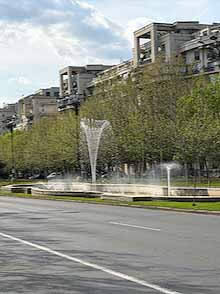Bucharest street-center fountain