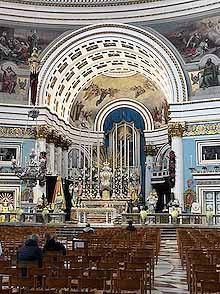 Mosta rotunda interior
