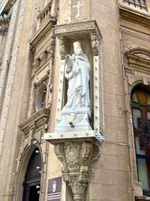 Street shrines at the building corners in old Valletta